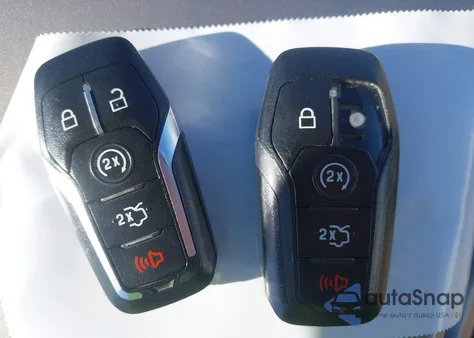 2016 Ford Mustang Ecoboost z USA, uszkodzony, nr VIN 1FA6P8TH9G5260258